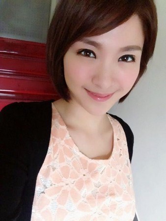 台湾第一美女主播 甜美可人