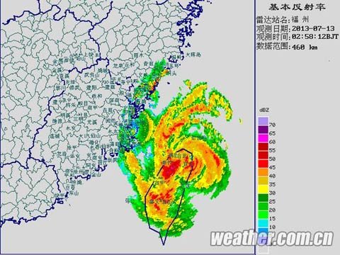 台风“苏力”今晨在台湾新北与宜兰交界登陆