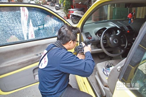 男子家门口遭枪杀身亡家属称其未有仇家疑是误杀