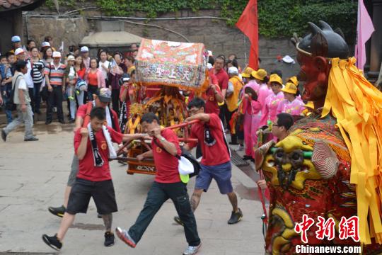 新竹香山天后宫赴湄洲妈祖祖庙谒祖进香（图）