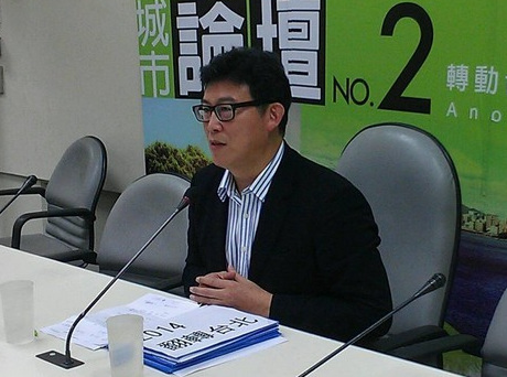 姚文智赢得民进党台北市长初选邀柯文哲辩论