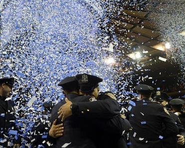 （国际）（5）纽约新警员举行毕业典礼