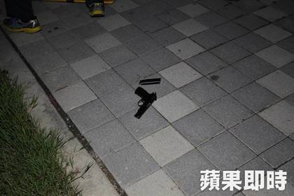 台湾欠债男自轰头亡：求前妻帮他照顾母亲（组图）