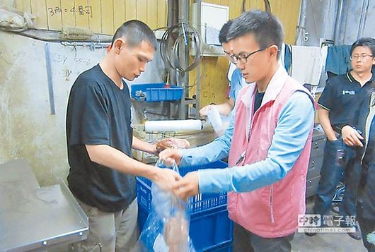 台湾117家厂商卖假羊肉，全岛13县市在吃假肉。(图片来源：台湾中时电子报)