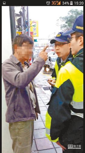 台湾恶男将小狗扔下4楼惹怒网友警方介入