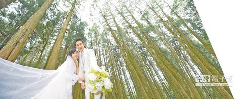 大陆民众流行海岛婚礼慕名赴台湾拍婚纱照（图）