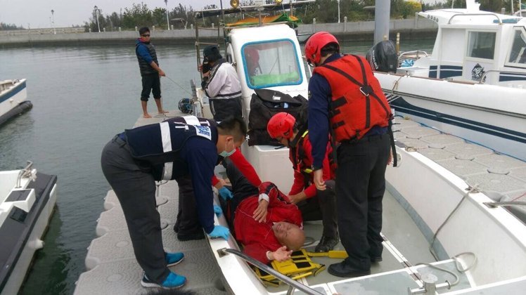 台湾74岁“立委”候选人投海寻短 警方找到遗书（图）