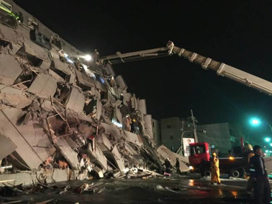 台湾地震台南倒塌大楼已救出123人马英九将南下