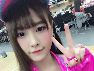 组图:snh48唐安琪严重烧伤 私照甜美清纯