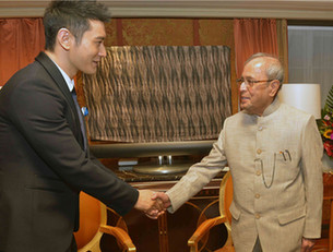 组图：黄晓明与印度总统会面 《大唐玄奘》获赞