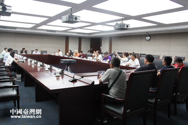 “你来我往”津台媒体峰会一行人还与天津自贸区管委会的相关工作人员进行交流座谈。