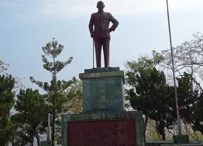 “独派”拟参加日本工程师追思会 台警方将护蒋公铜像