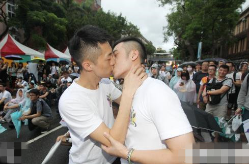 台湾同性婚姻再跨一步！7月初可跨区域登记