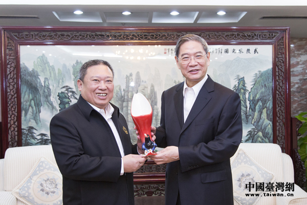 张志军会见中国台北奥委会主席林鸿道一行。（中国台湾网发）