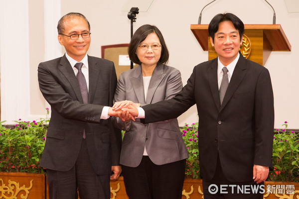 赖清德维持与蔡英文每周一会 执政决策协调会议暂停召开