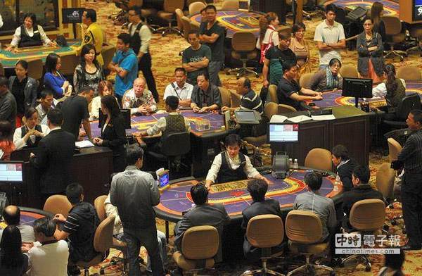 台彰化县破获大型流动赌场 惊见县议员在场“吆喝”