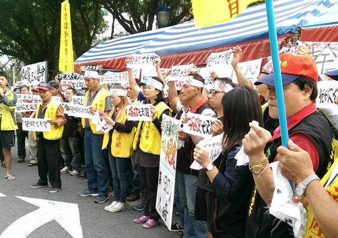 台劳团绝食进入第90小时 斥民进党得到权力就忘记劳工